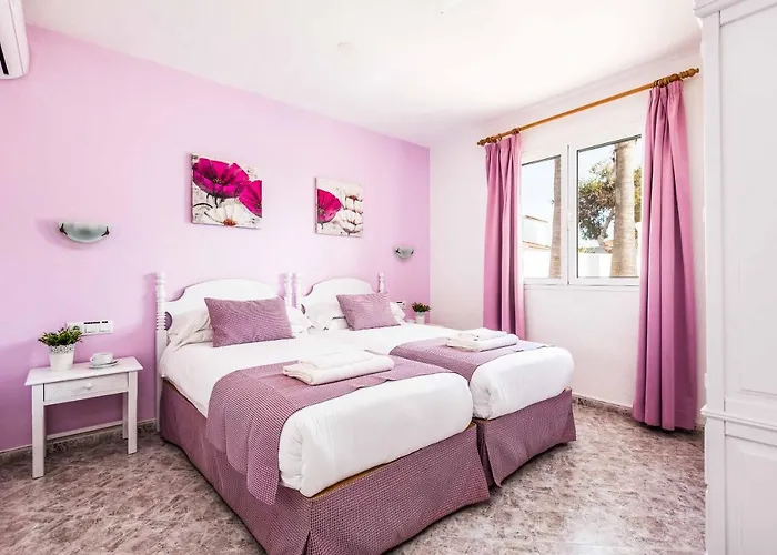 Ingrid Villa Cala en Forcat